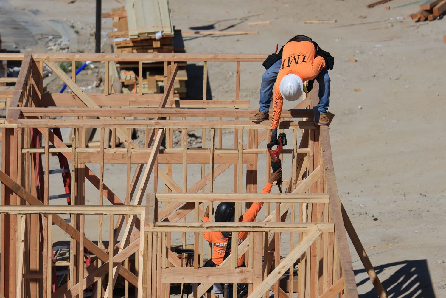 JDH Pole Buildings crew framing a structure